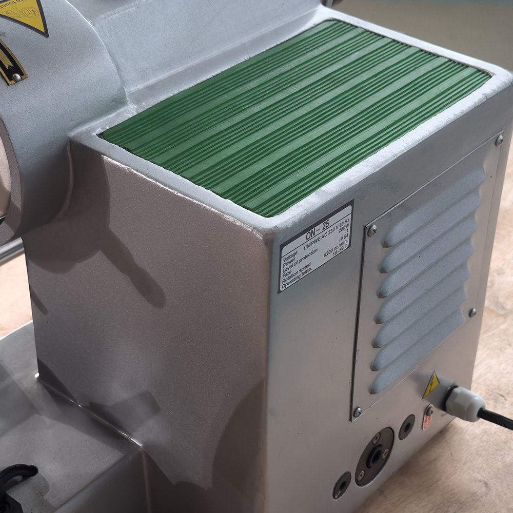 Станок для заточки инструмента универсальный Proma ON-25 25100010 Станок для заточки инструмента универсальный Proma ON-25 25100010