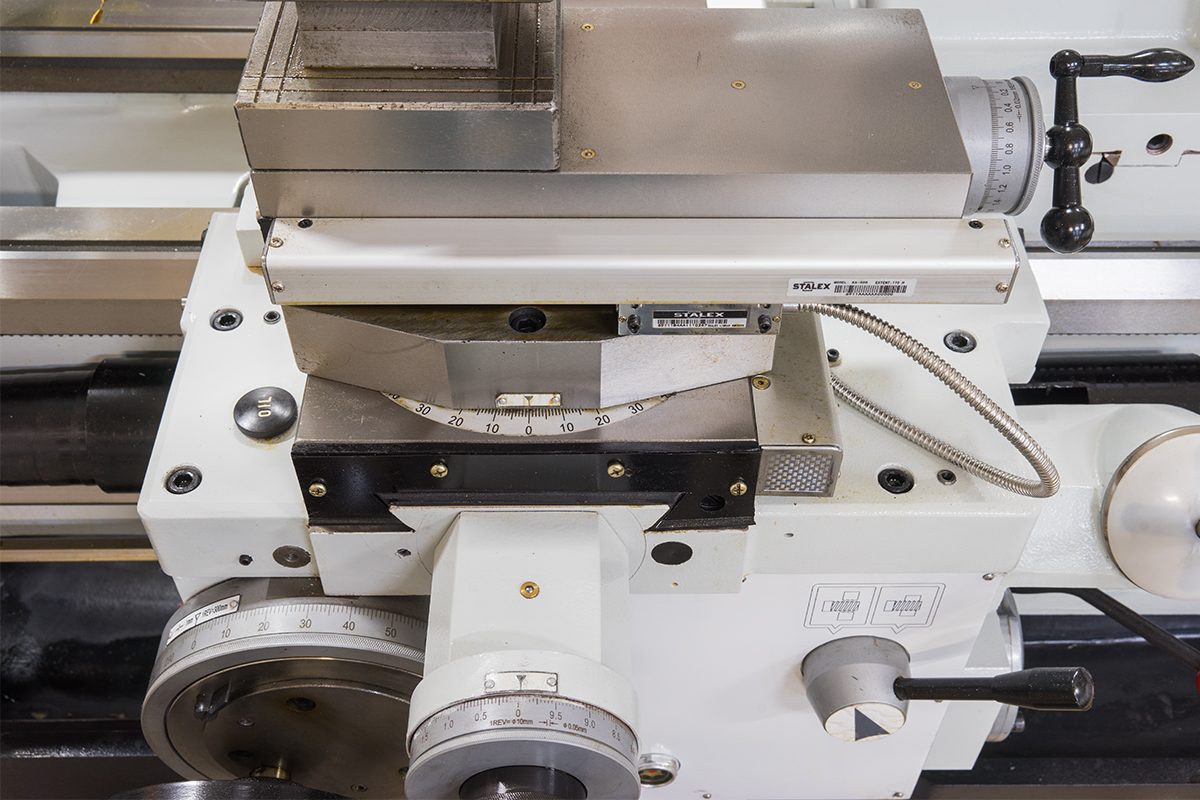 Станок токарно-винторезный Stalex C6256/1000