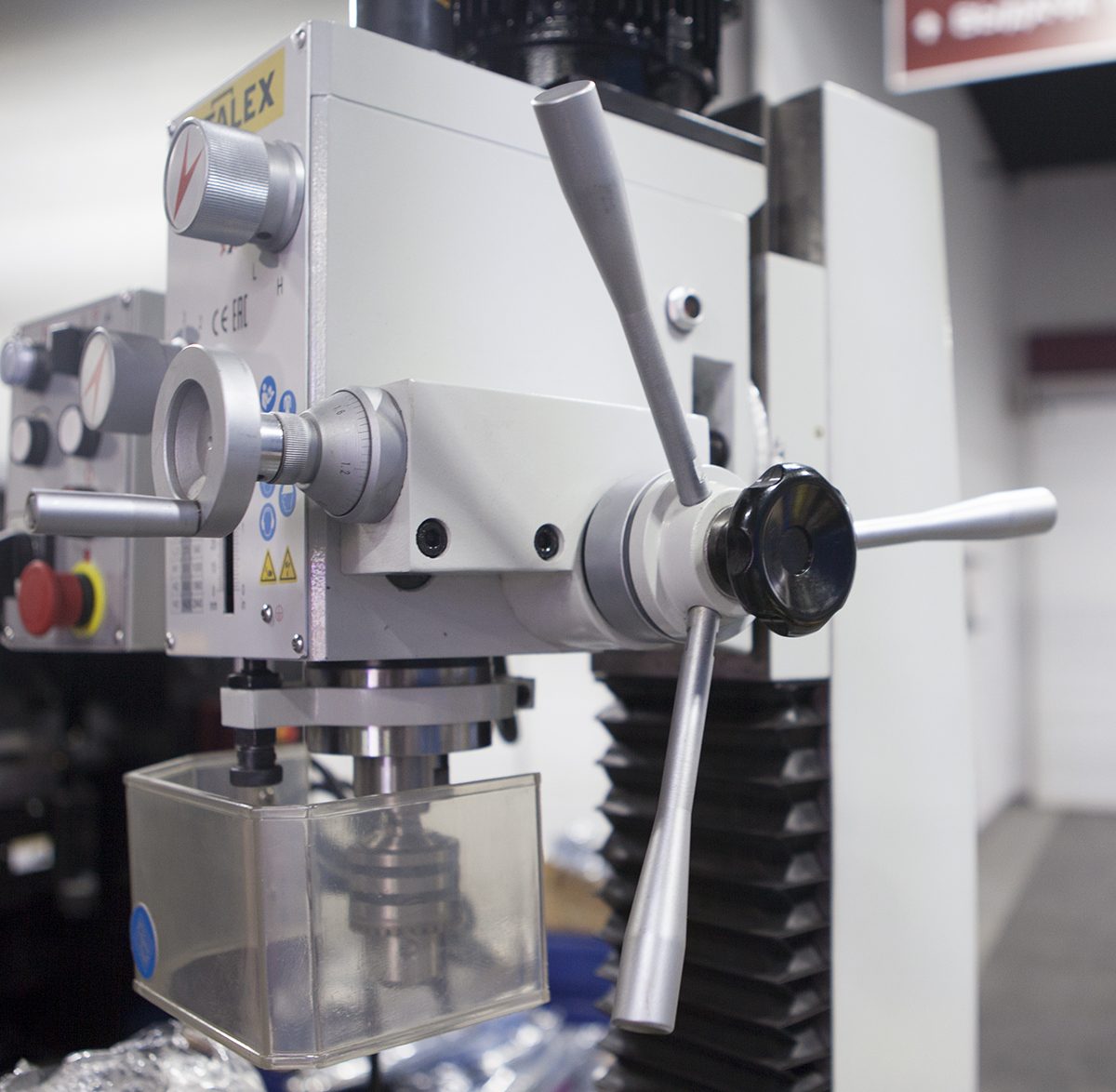 Фрезерно-сверлильный станок Stalex BF30G