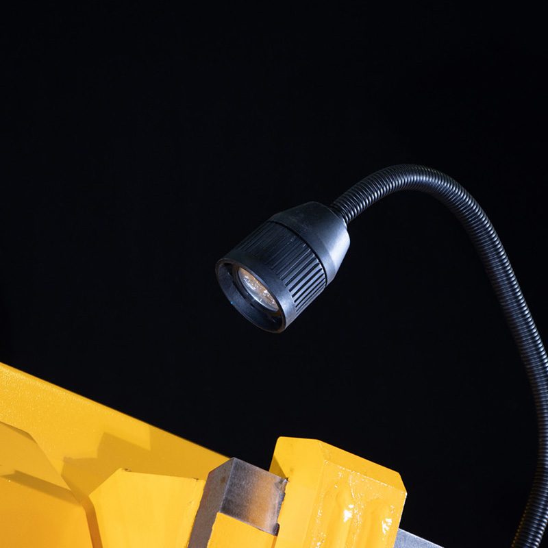 Полуавтоматическая ленточная пила по металлу Visprom PPK-280