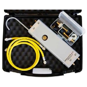 Комплект для промывки системы А/С автомобиля TopAuto RR1000960 Комплект для промывки системы А/С автомобиля TopAuto RR1000960