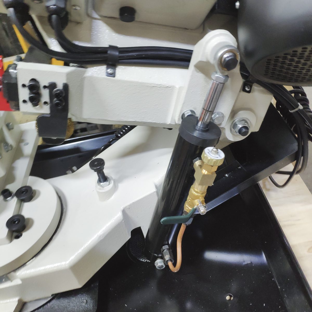 Станок ленточнопильный ручной Stalex SBS-205