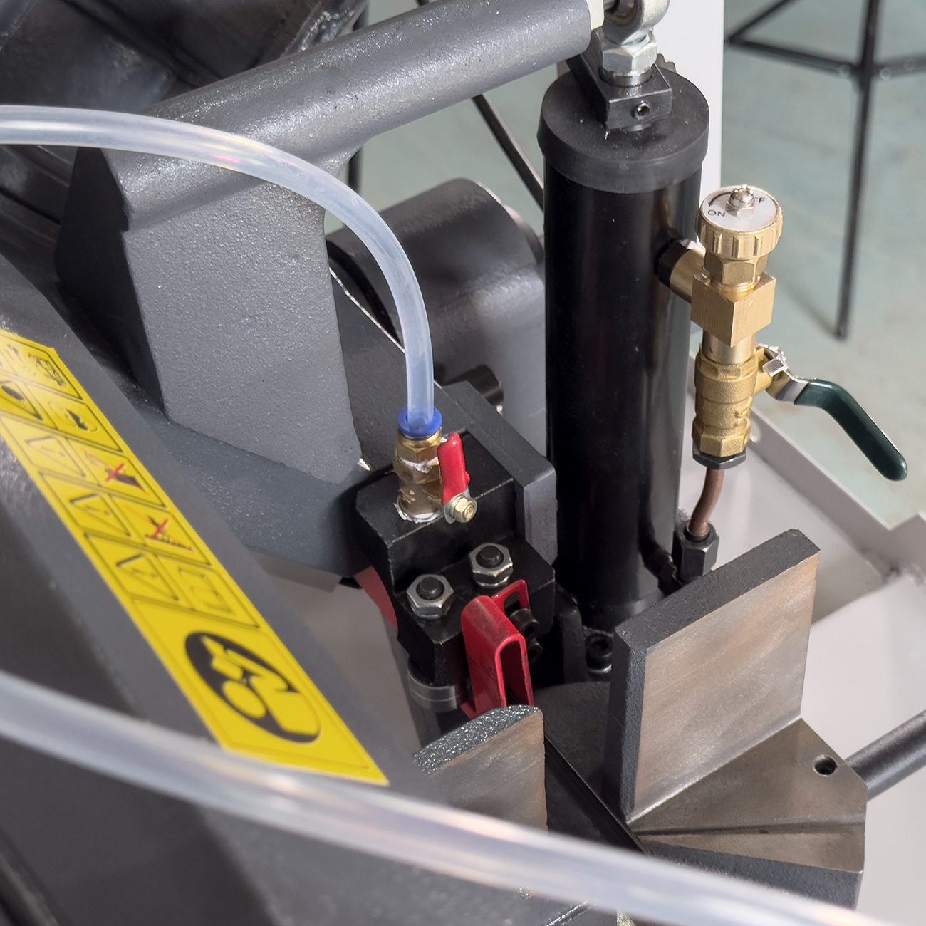 Ленточная пила по металлу Proma PPS-170H 25017000