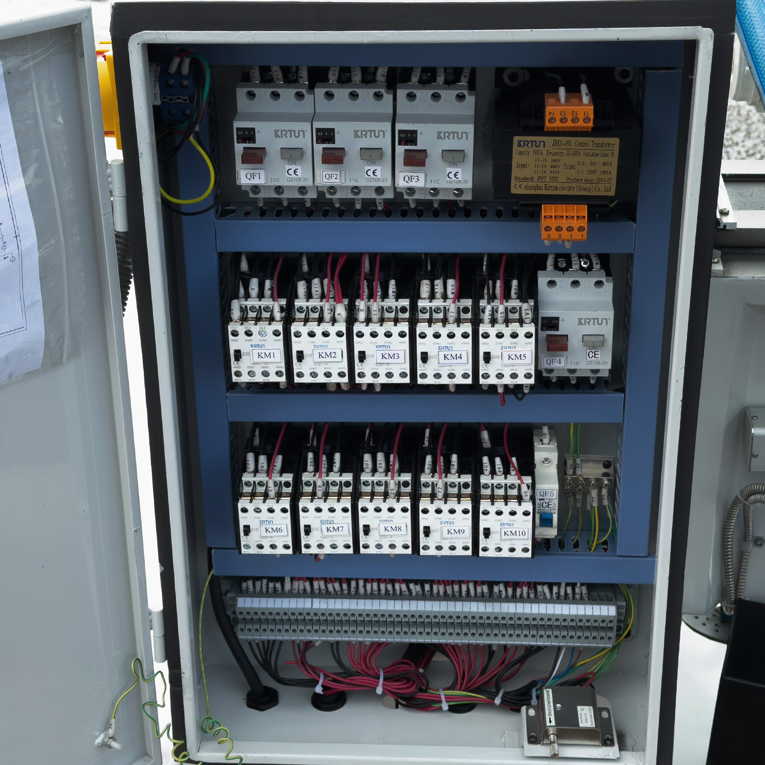 Универсальный фрезерный станок Proma FHV-50PD 25330051 Универсальный фрезерный станок Proma FHV-50PD 25330051