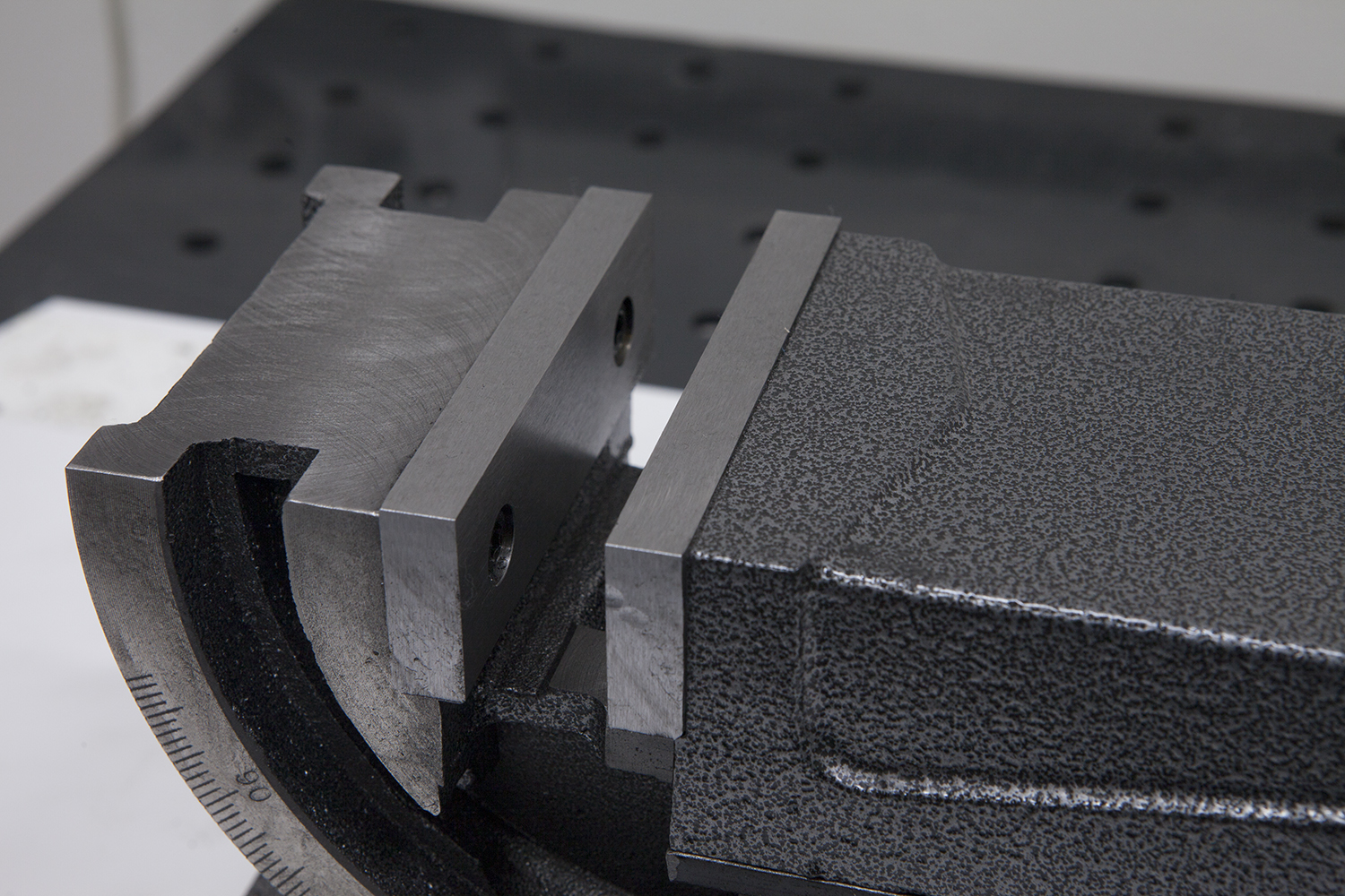 Тиски станочные Stalex QHK 160