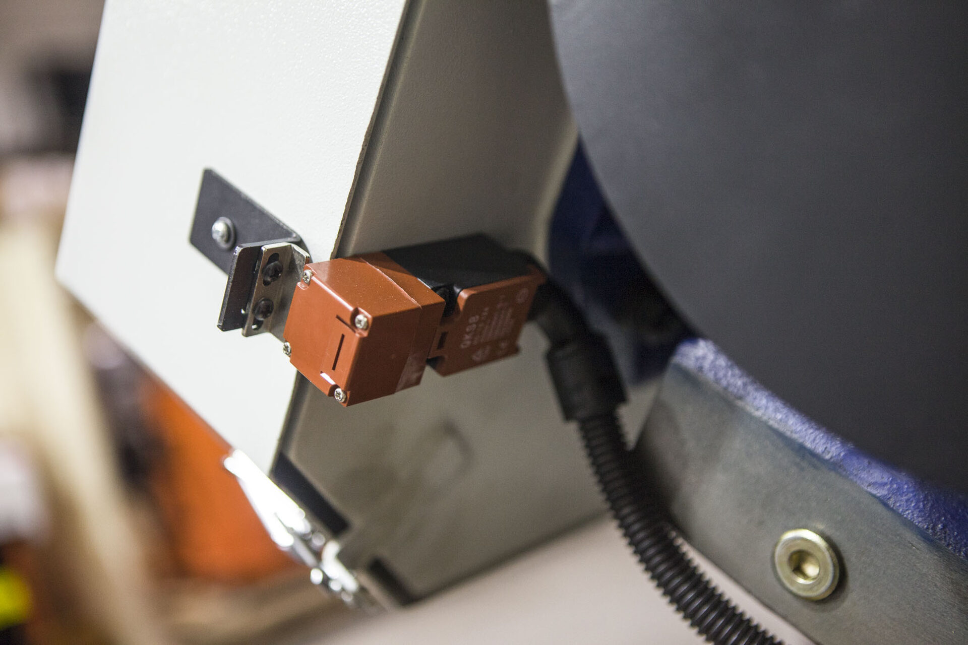 Ленточнопильный станок автоматический Stalex TBK-4228B Ленточнопильный станок автоматический Stalex TBK-4228B