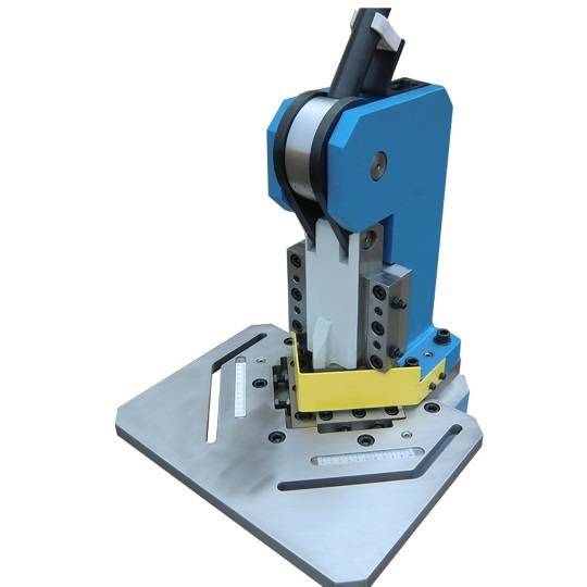 Угловысечной станок с ручным приводом HN 3/102 TTMC Угловысечной станок с ручным приводом HN 3/102 TTMC