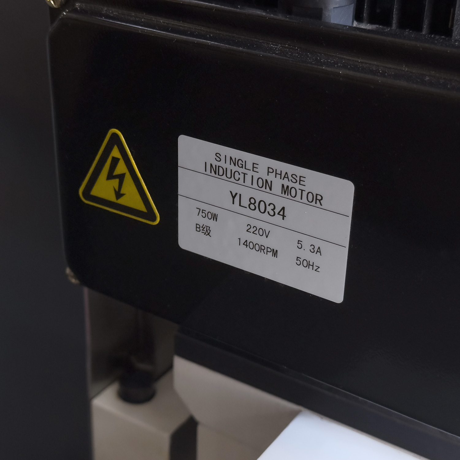 Фрезерный станок Proma FPV-32 39001000 Фрезерный станок Proma FPV-32 39001000