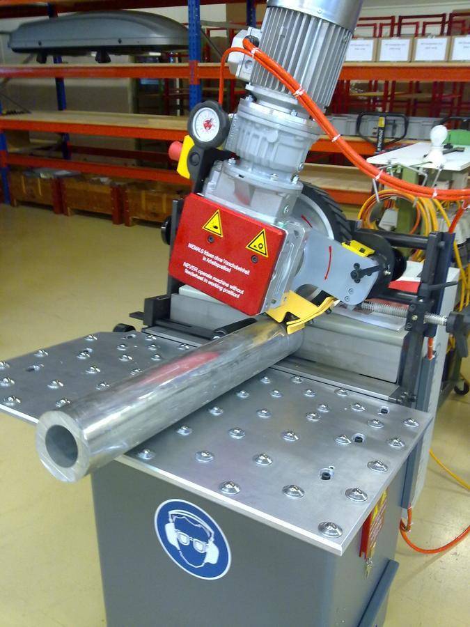 Стол Proma с линейными направляющими для снятия фасок для UZ20 6025910