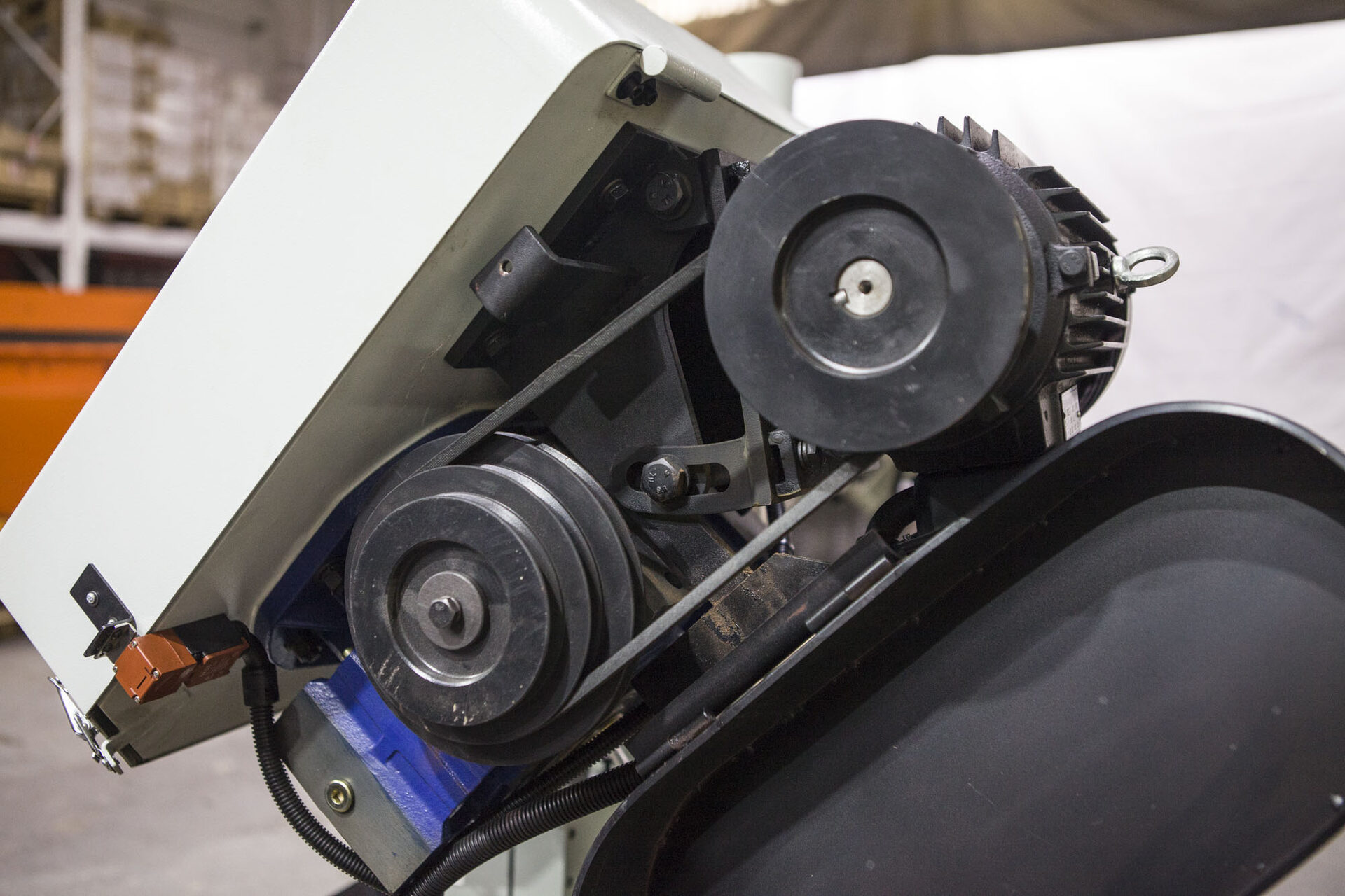 Ленточнопильный станок автоматический Stalex TBK-4228B Ленточнопильный станок автоматический Stalex TBK-4228B