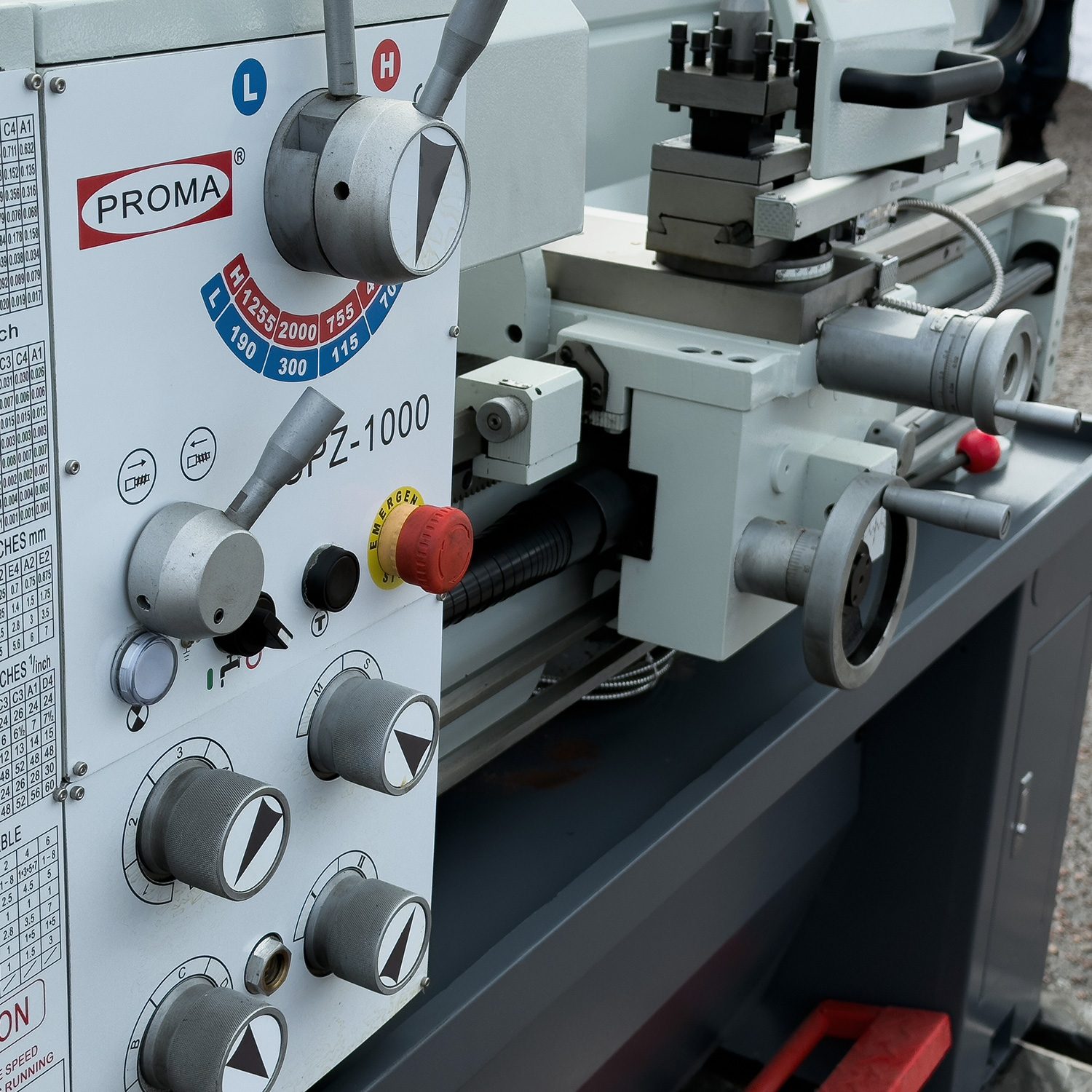 Настольный универсальный токарный станок с УЦИ Proma SPZ-1000 21110000