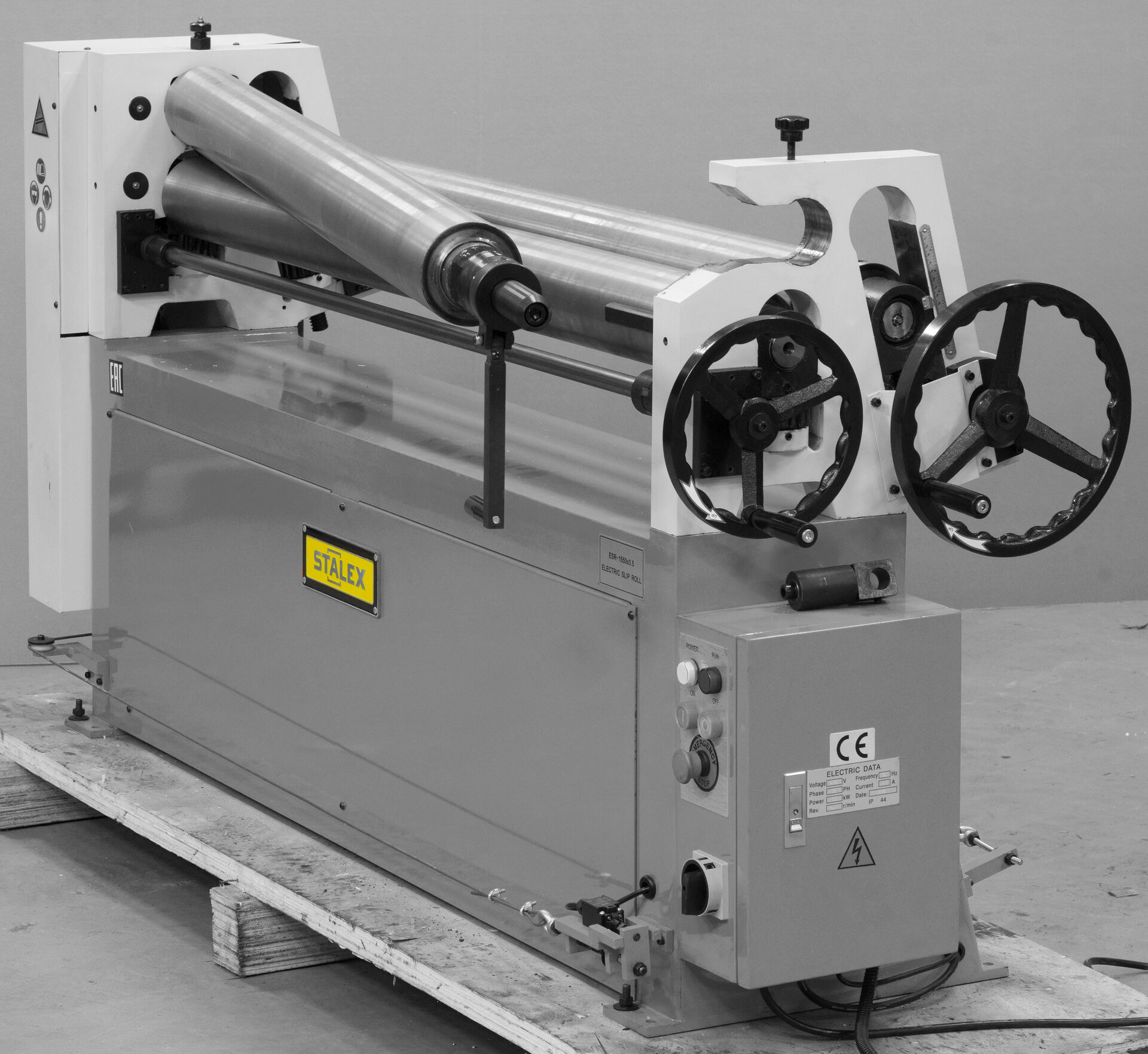 Электромеханический вальцовочный станок Stalex ESR-1300x2.5