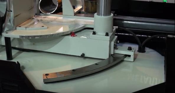 Станок гидравлический двухколонный с поворотной рамой Stalex TBK-4228A Станок гидравлический двухколонный с поворотной рамой Stalex TBK-4228A