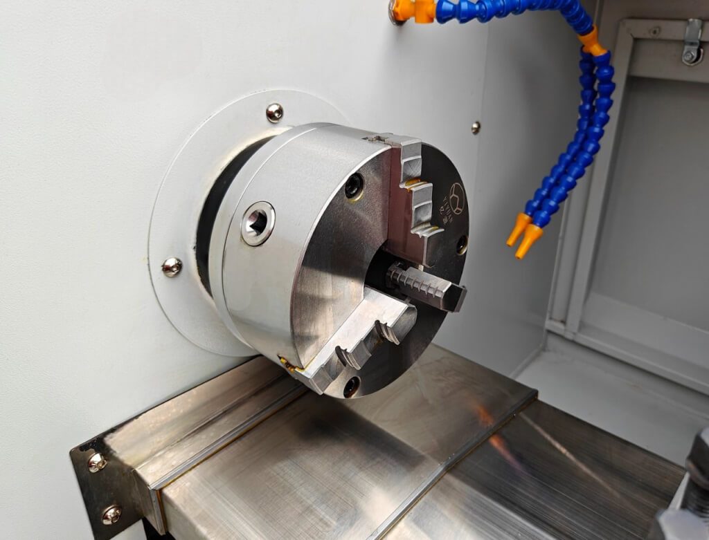 Горизонтальный токарный станок с ЧПУ Metal Master XNC 3250 GM4 Горизонтальный токарный станок с ЧПУ Metal Master XNC 3250 GM4