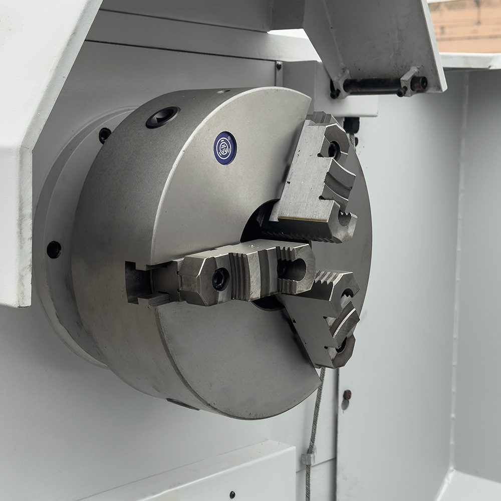 Универсальный токарный станок Proma SPV-1500/660 с УЦИ Универсальный токарный станок Proma SPV-1500/660 с УЦИ