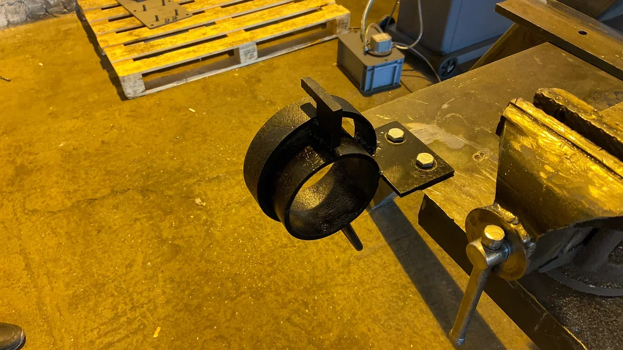 Кронштейногиб RM