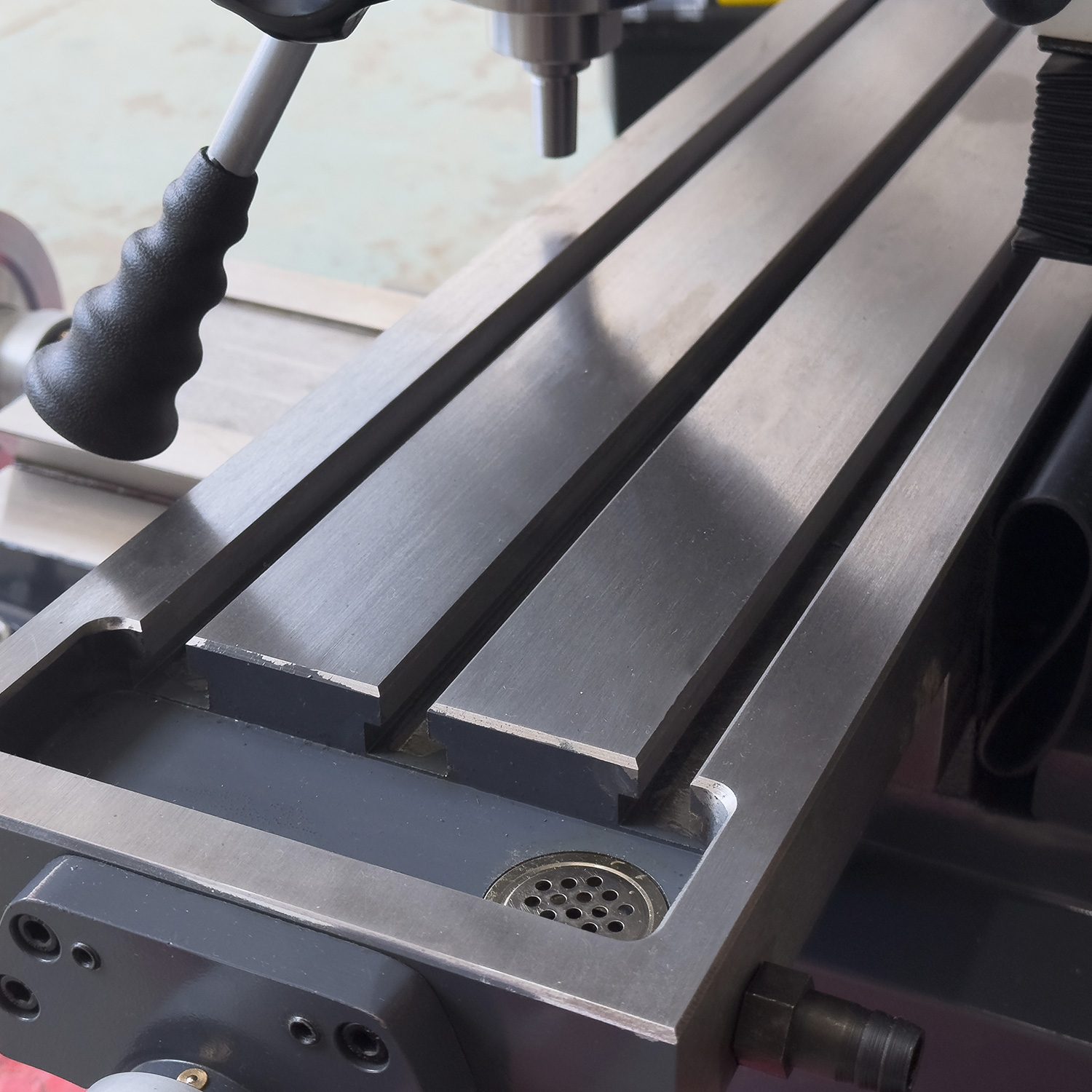 Фрезерный станок Proma FPV-32 39001000 Фрезерный станок Proma FPV-32 39001000