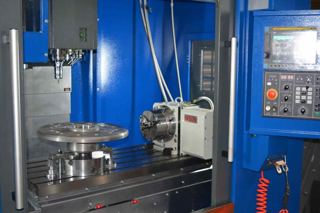 Станок на заводе электротехники