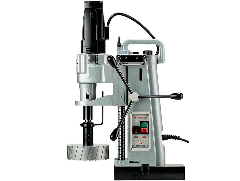 Магнитный сверлильный станок Euroboor ECO.200 — демонстрация работы с фрезой большого диаметра
