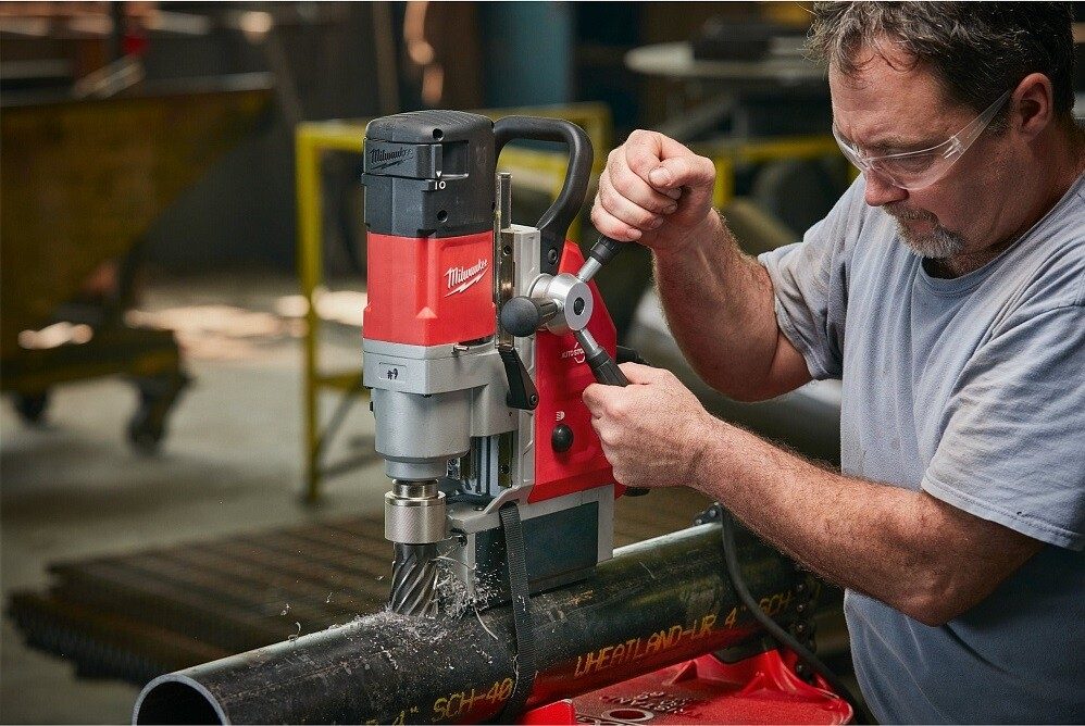 Магнитные станки в работе 