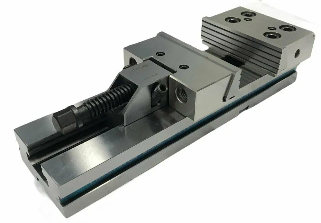 Станочные тиски на фрезерном станке