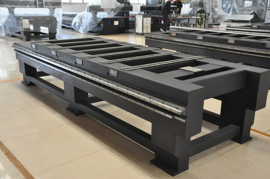 Жёсткая станина токарного ЧПУ